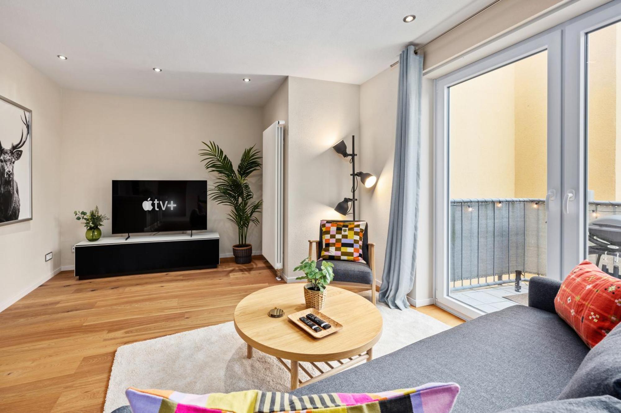 Edler Wohnraum Schwanenteich-Suite Mit Balkon, Kaffeevollautomat, Lift & Parkplatz Цвиккау Экстерьер фото
